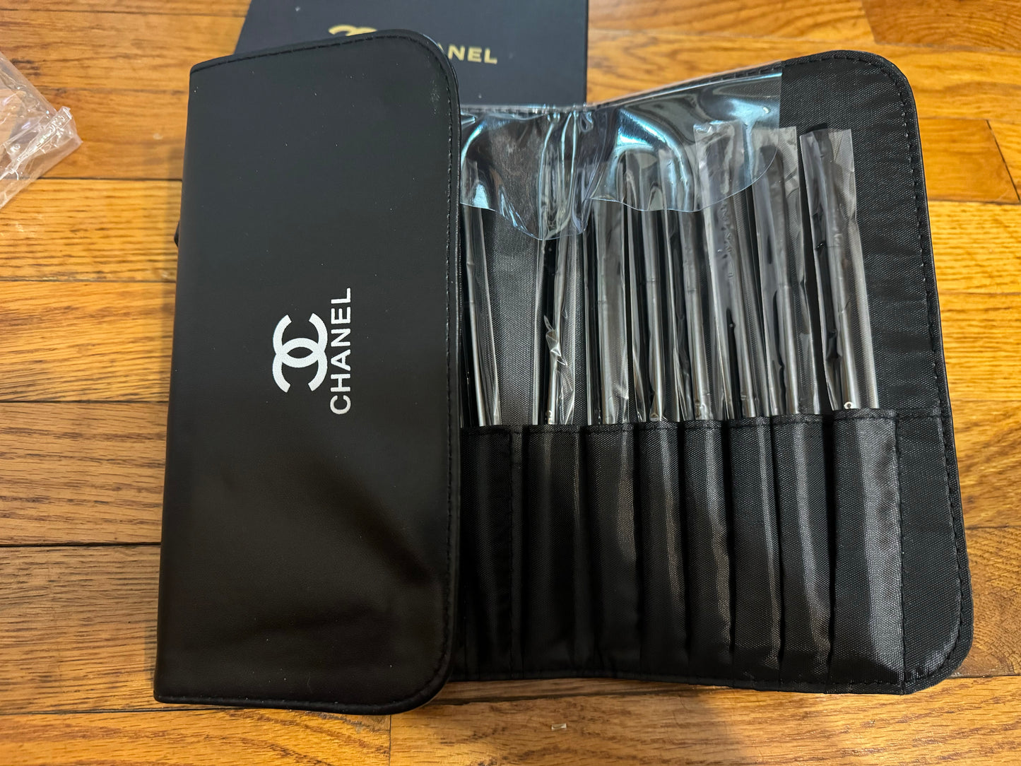 Makeup Brushes 12 piece set  Unbranded