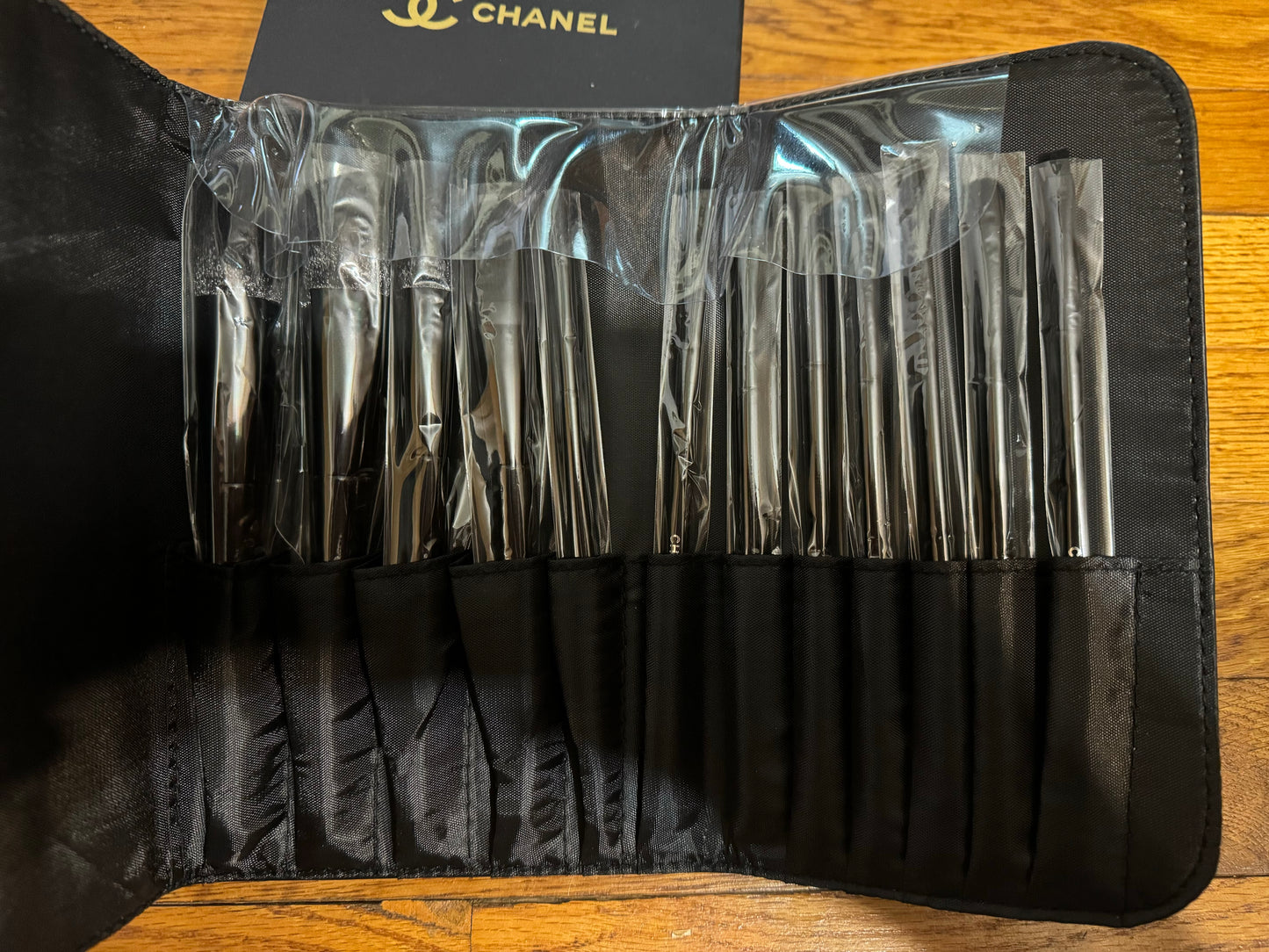 Makeup Brushes 12 piece set  Unbranded