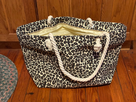 Leopard Print Pattern Large Beach Tote Bag  with Wristlet