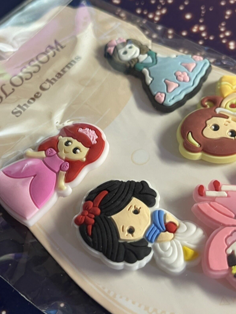 Princess 6 pack Shoe charms ( style 1)