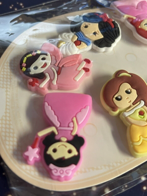 Princess 6 pack Shoe charms ( style 1)