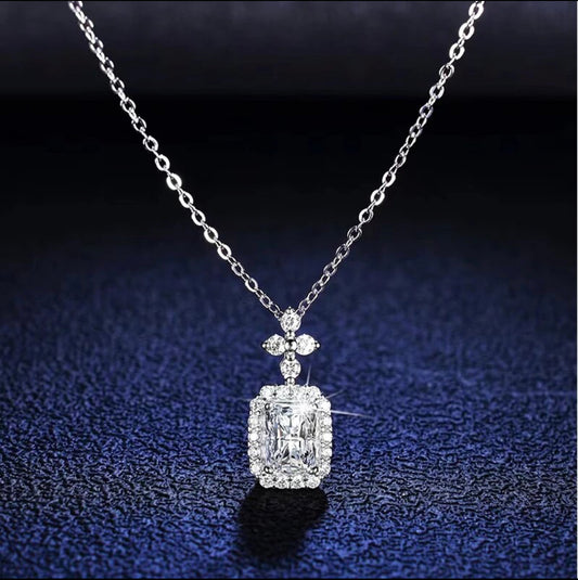 1 carat Moissanite Pendant Necklace