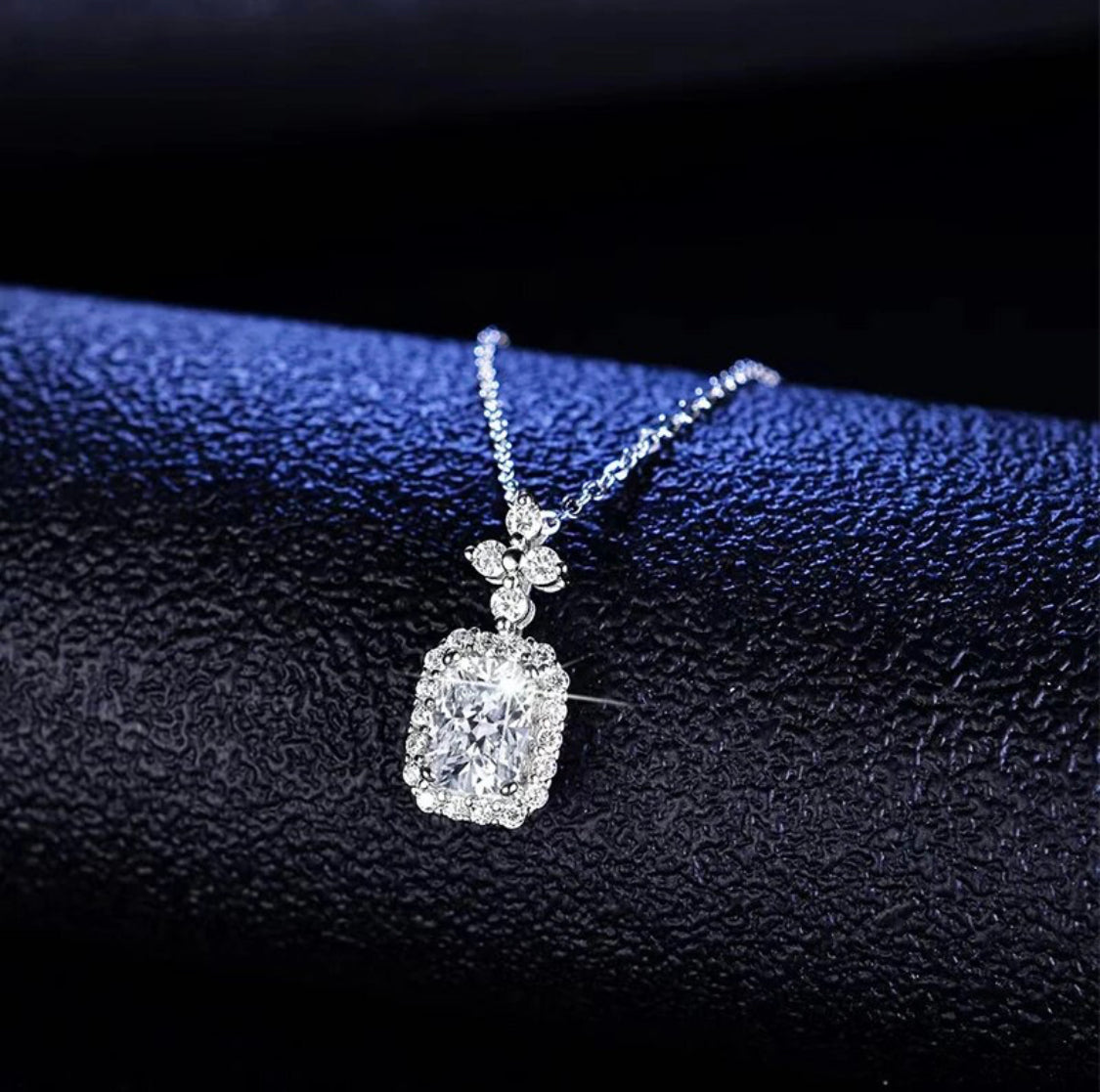 1 carat Moissanite Pendant Necklace